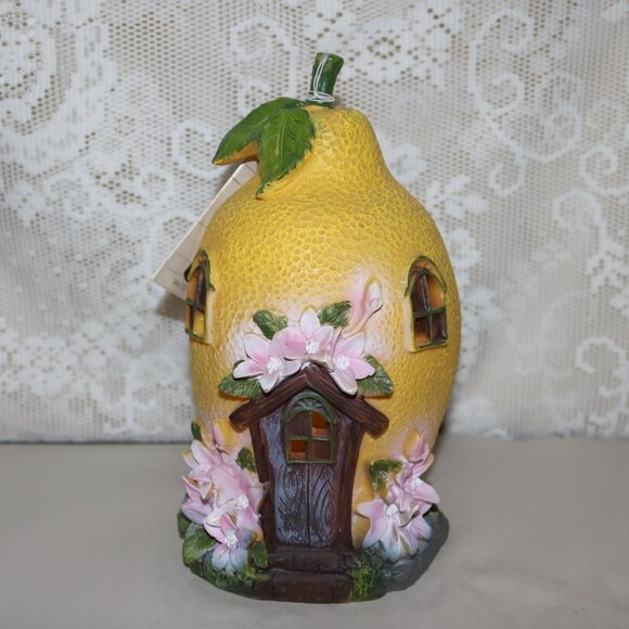 Lemon fairy solar house new with tags uses one included AAA battery and the sun - Picture 3 of 10